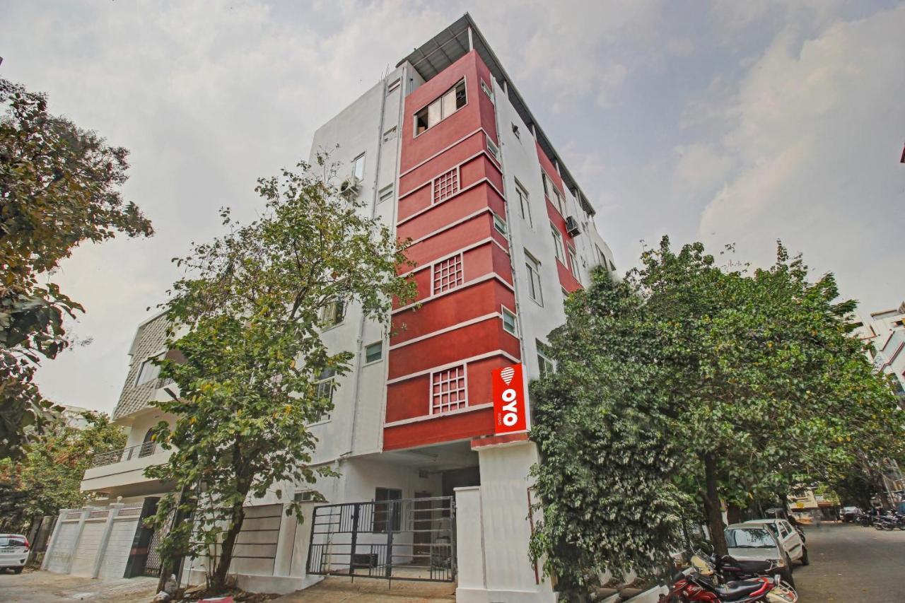 Hotel O Sri Residency Near 4*