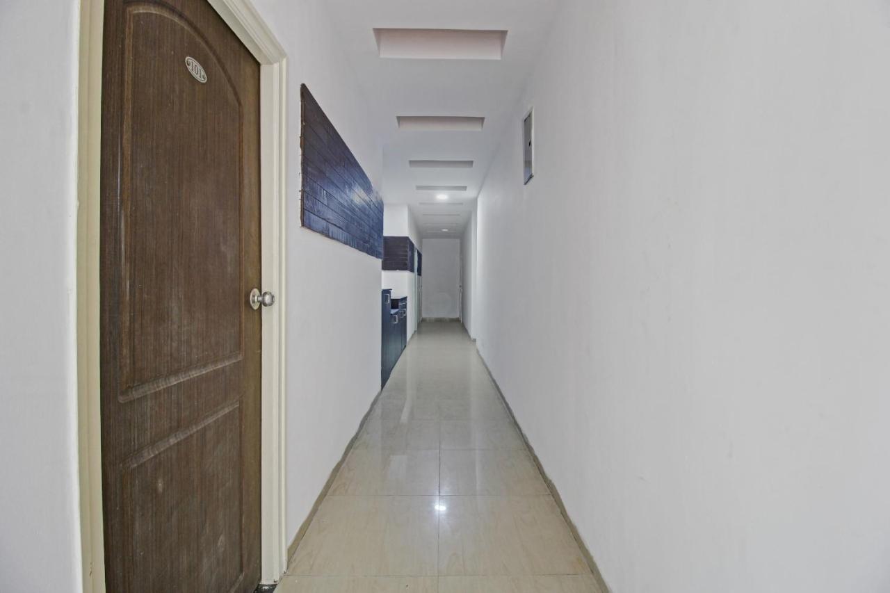 Hotel O Sri Residency Near 4*