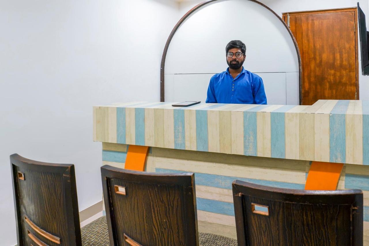 Super Oyo Sa Thirumala Residency Near Himayantnagar Hotel