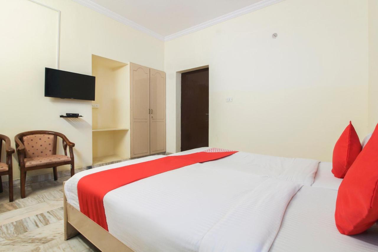 Collection O White House Silverkey Near Film Nagar Hyderabad