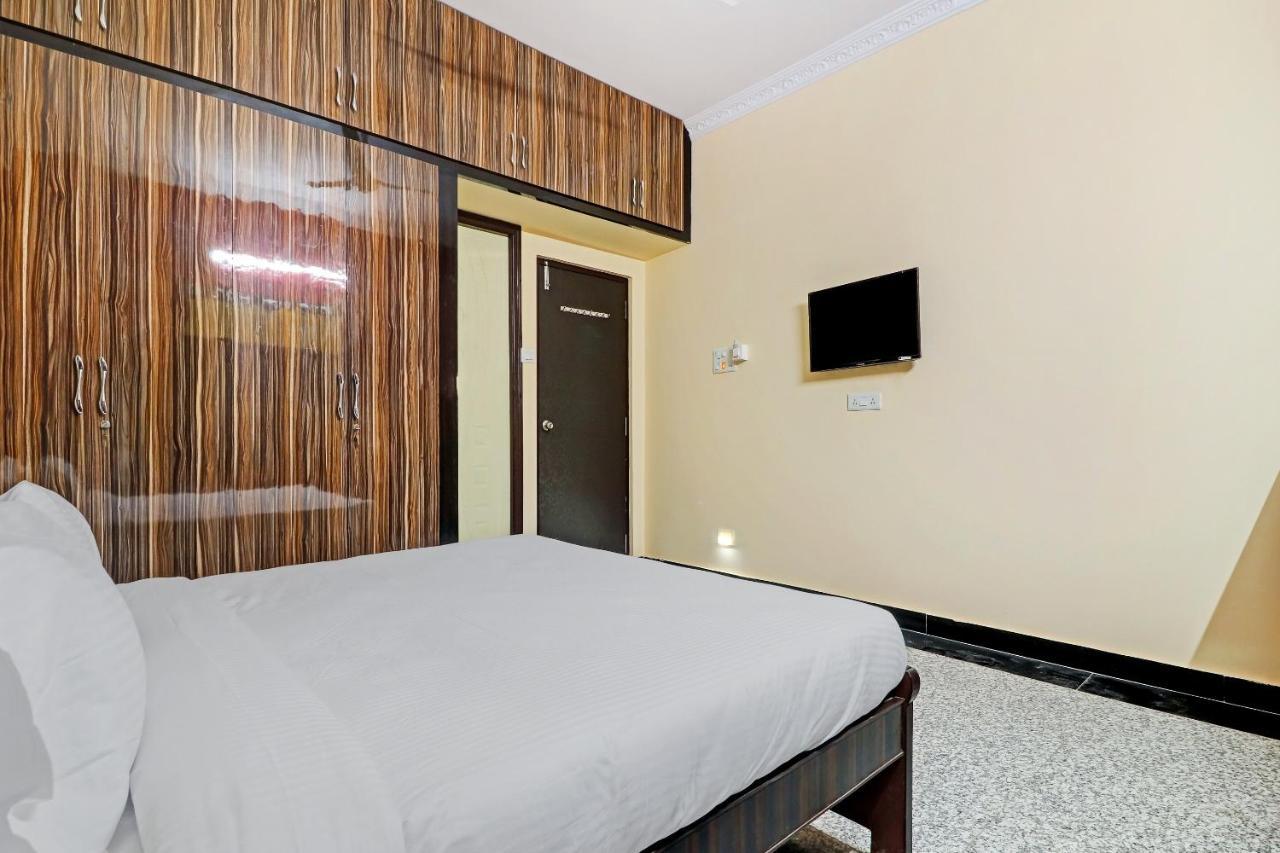 Collection O 80304 Pnr Banjara Hills Near Lv Prasad Hospital 3* Hyderabad