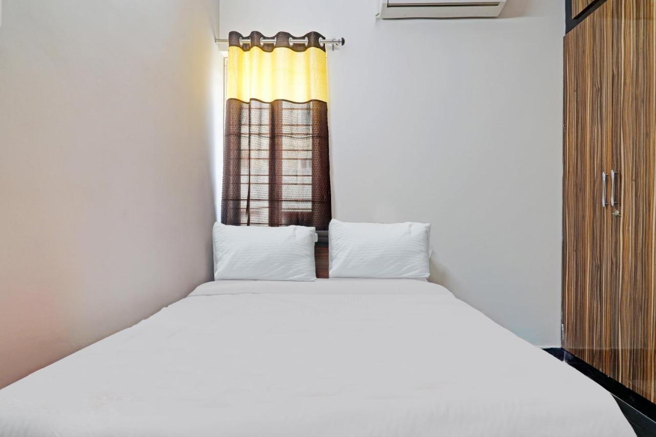 Hotel Collection O 80304 Pnr Banjara Hills Near Lv Prasad Hospital Hyderabad