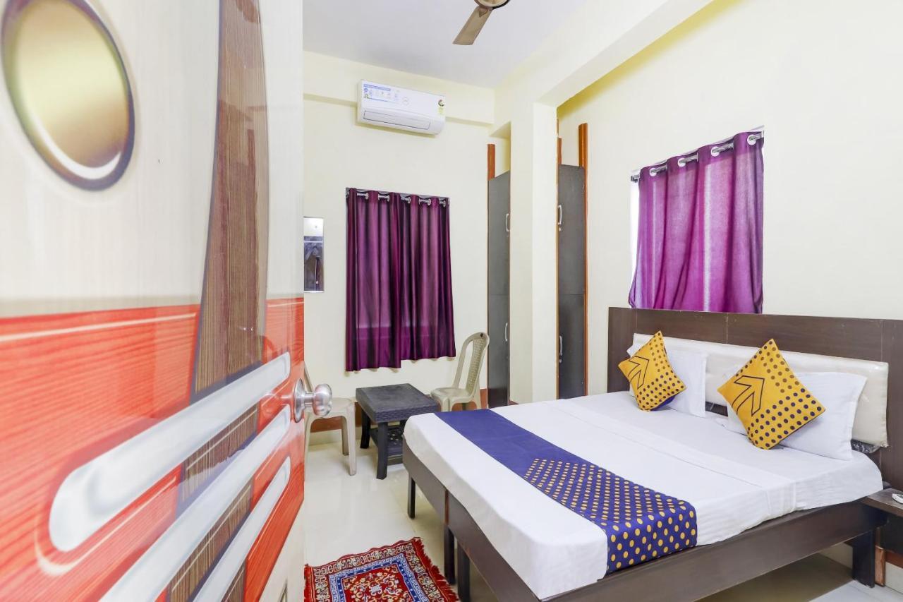 O Srinidhi Near Bharat Nagar Metro Station