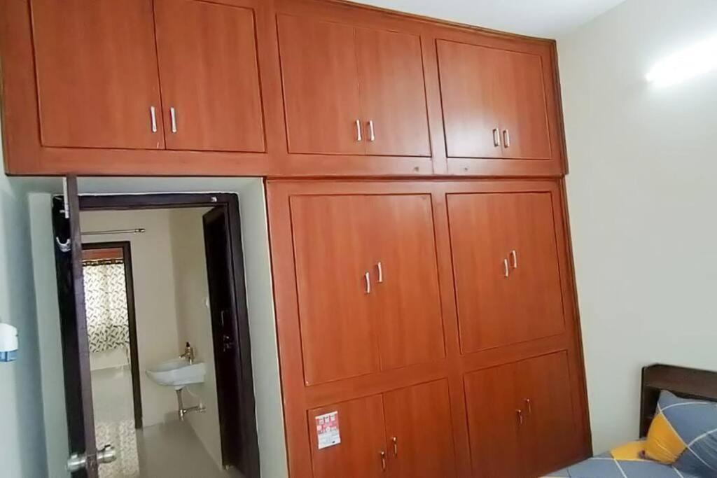 Servostay 2 Bhk Fully Furnished In Hafeezpet #201 Apartment