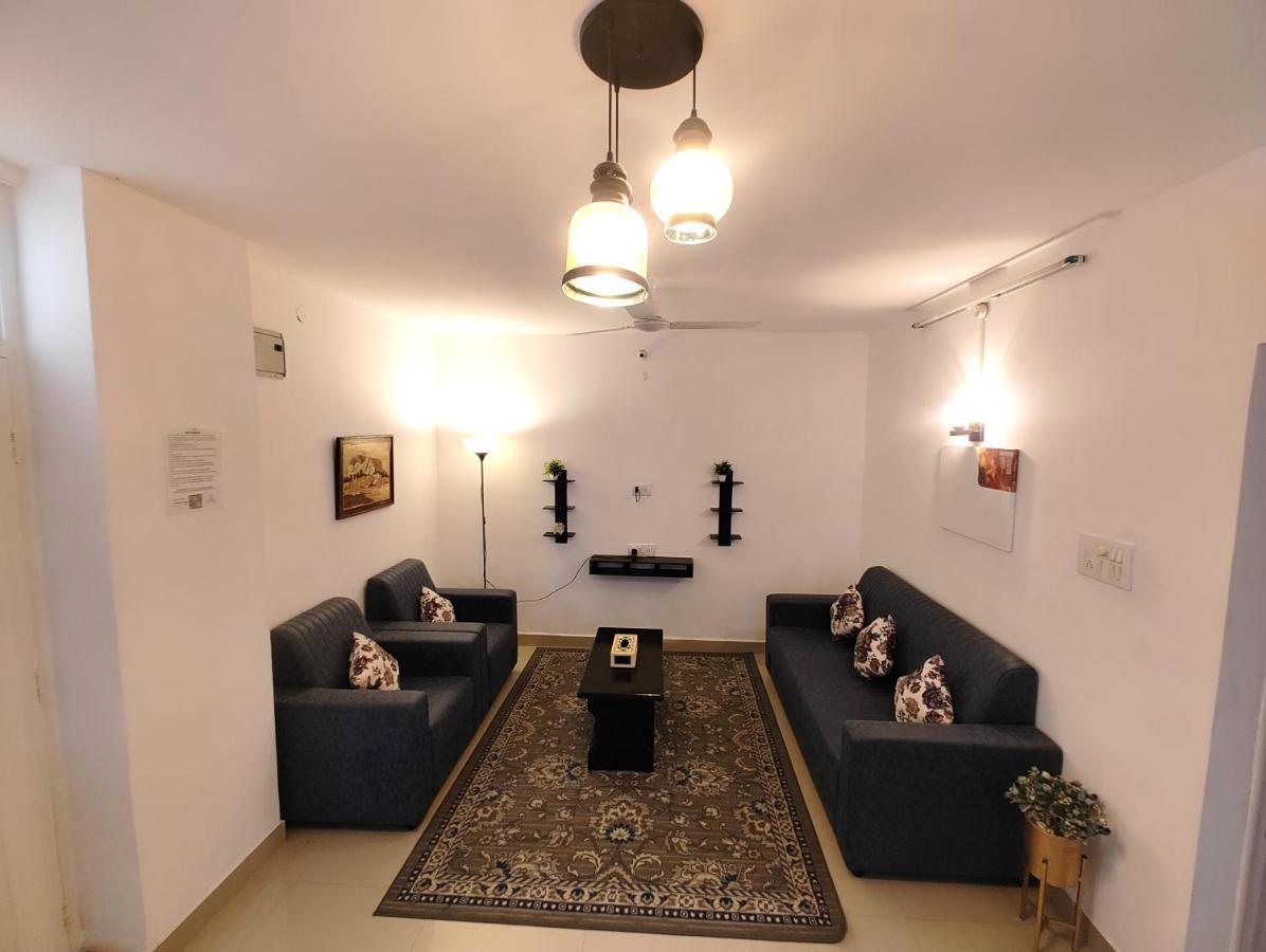 Nk Homes 202 - 2bhk Homestay - Fast Wifi, Fully Furnished *