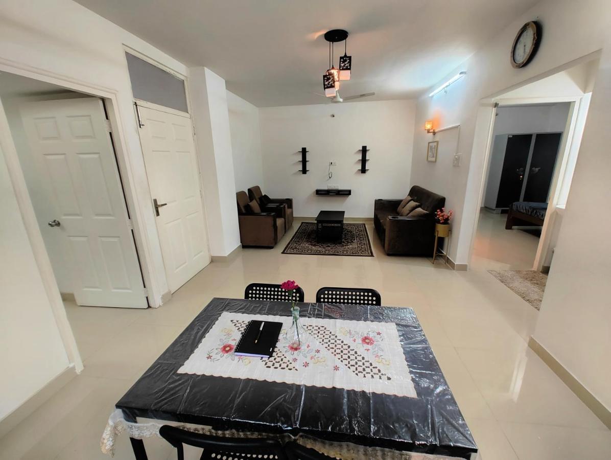 Apartment Nk Homes -serviced - 2 Bhk Homestay, Fast Wifi, Fully Furnished Hyderabad