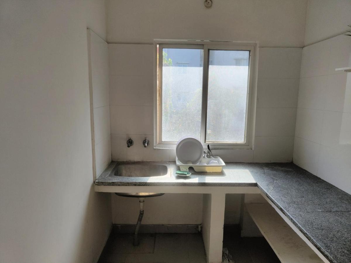 Apartment Nk Homes -serviced - 2 Bhk Homestay, Fast Wifi, Fully Furnished *