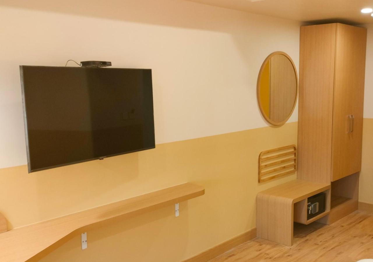 Hotel Bloom - Hitec 3*