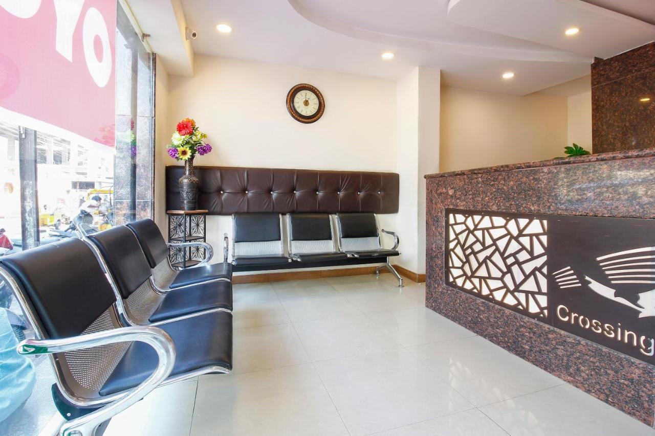 Oyo Saba Service Near Birla Mandir Hotel Hyderabad