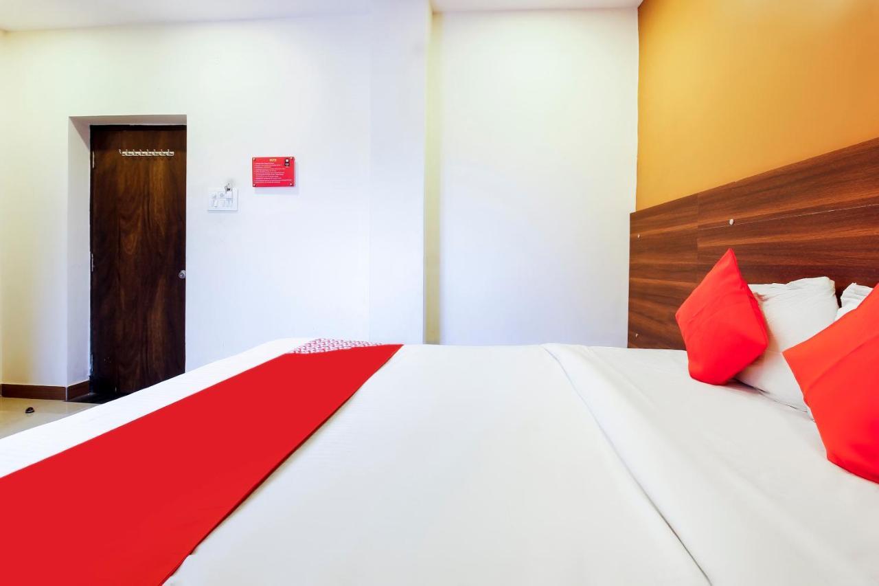 Oyo Saba Service Near Birla Mandir Hotel 3*