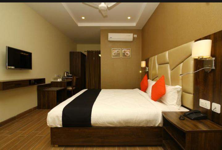 Resort Sindhura Grand *