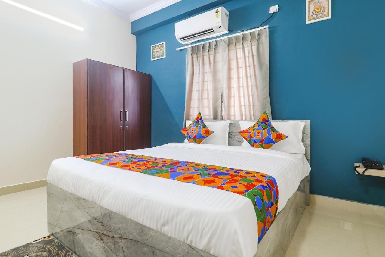 Fabhotel Broholic Suites I - Nr Us Consulate, Financial District Hotel