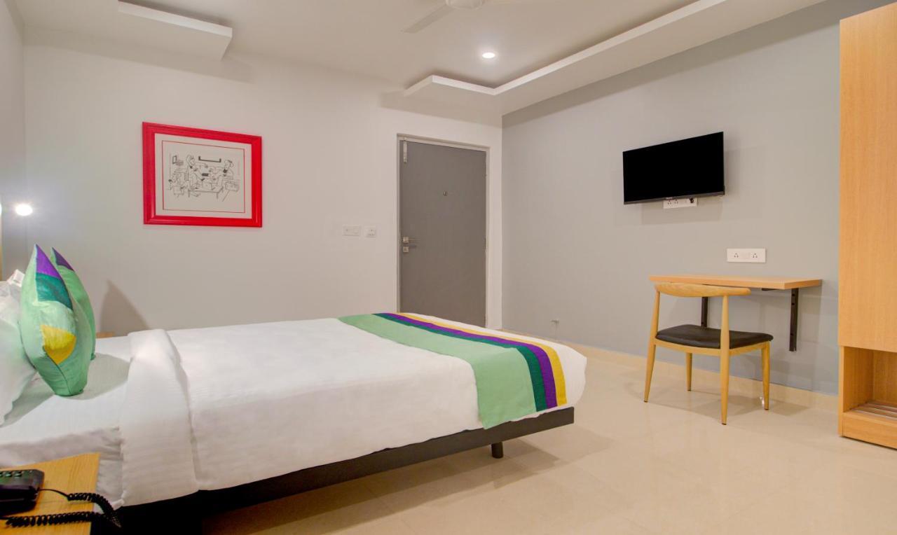 Hotel Treebo De Alphabet Kondapur
