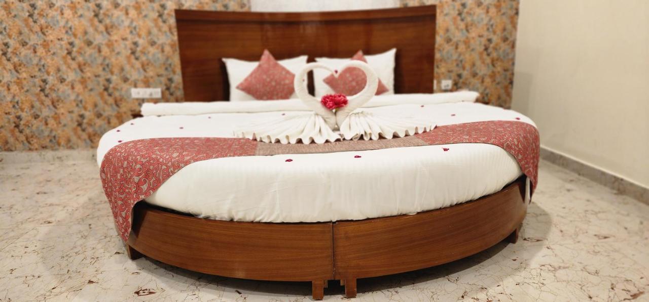 Woodland & Convention Resort
