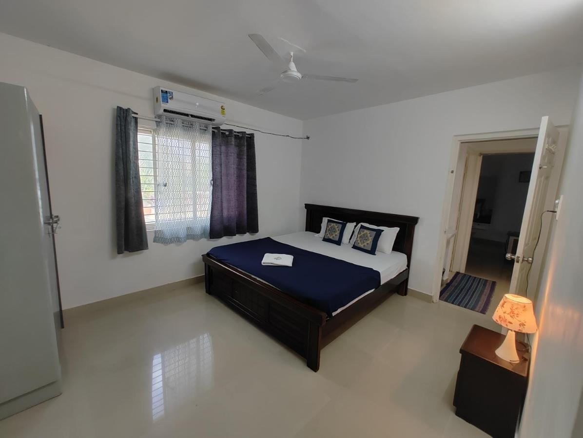Nk Homes 202 - 2bhk Homestay - Fast Wifi, Fully Furnished *