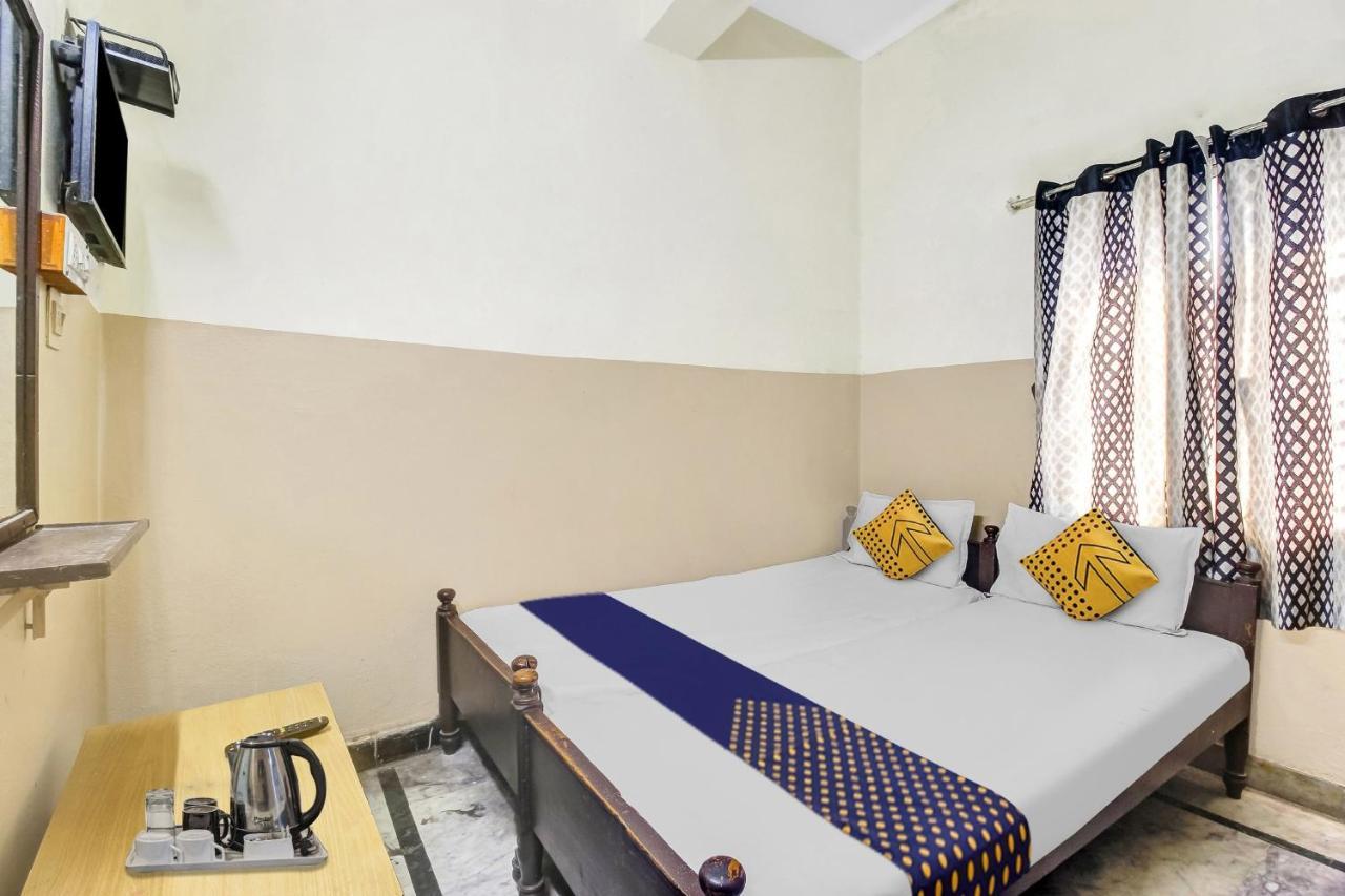 O Bhavani Rest 3*