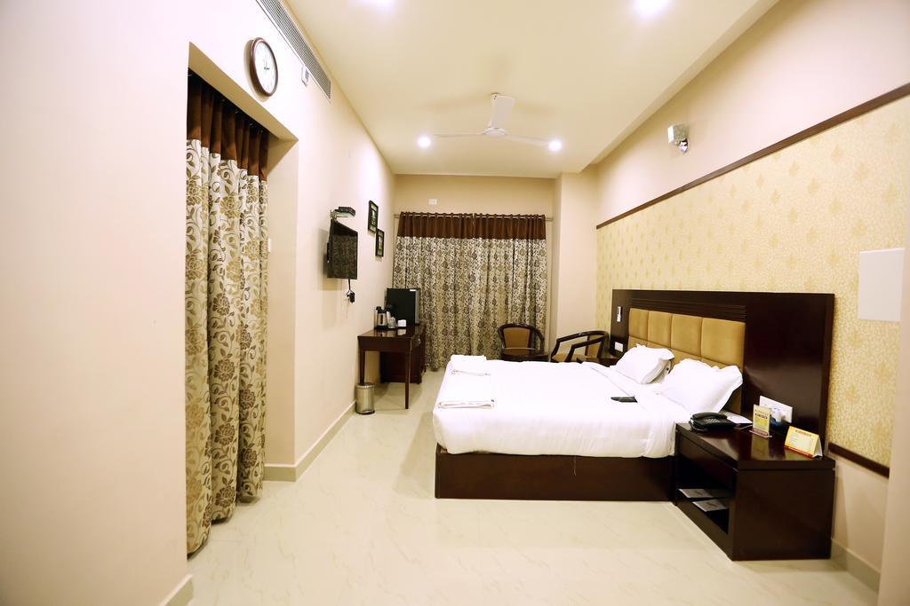 Sitara Grand Ramchandrapuram 2*