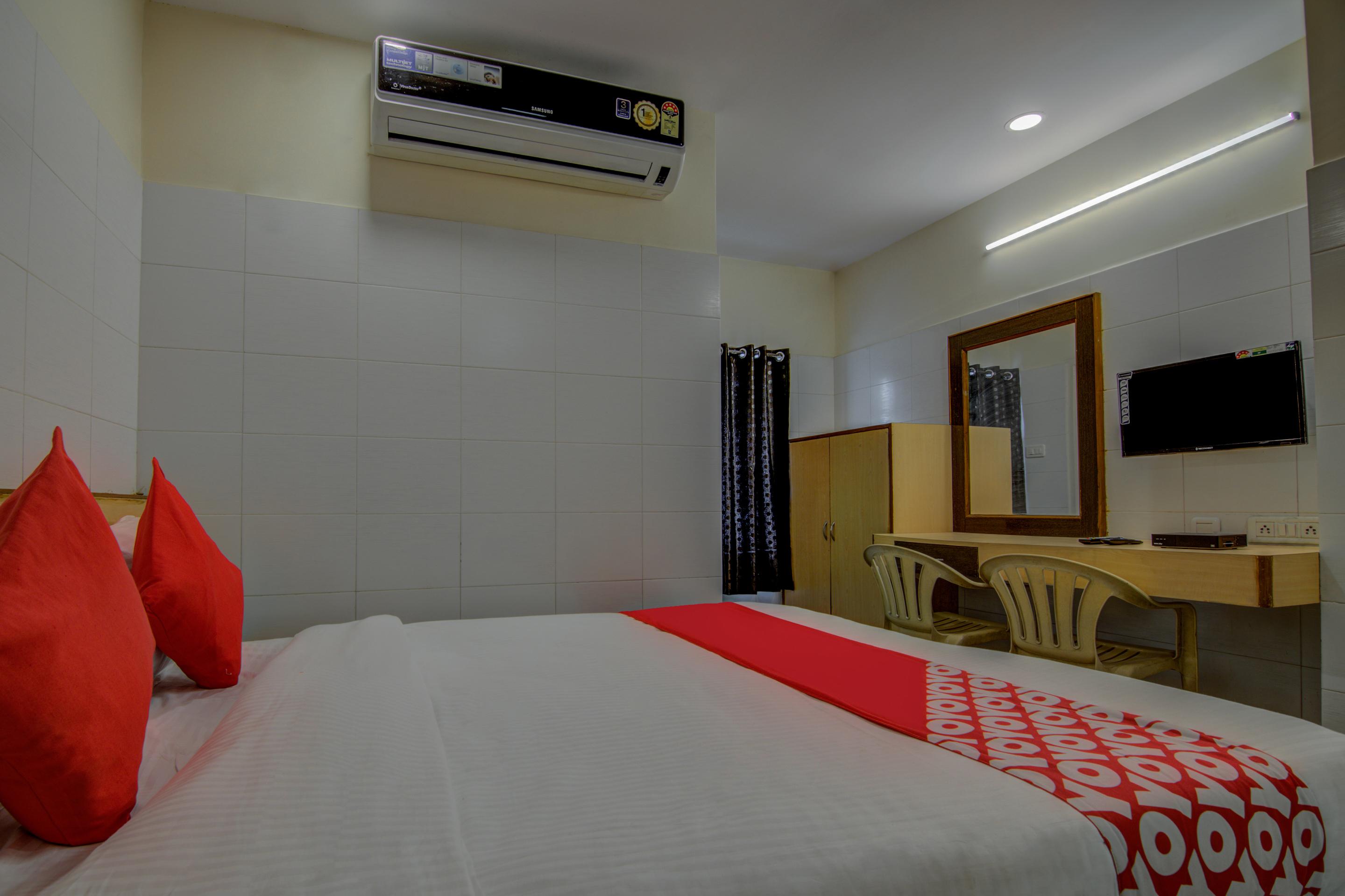Hotel O Mayur's Residency Near Malkpet 3*