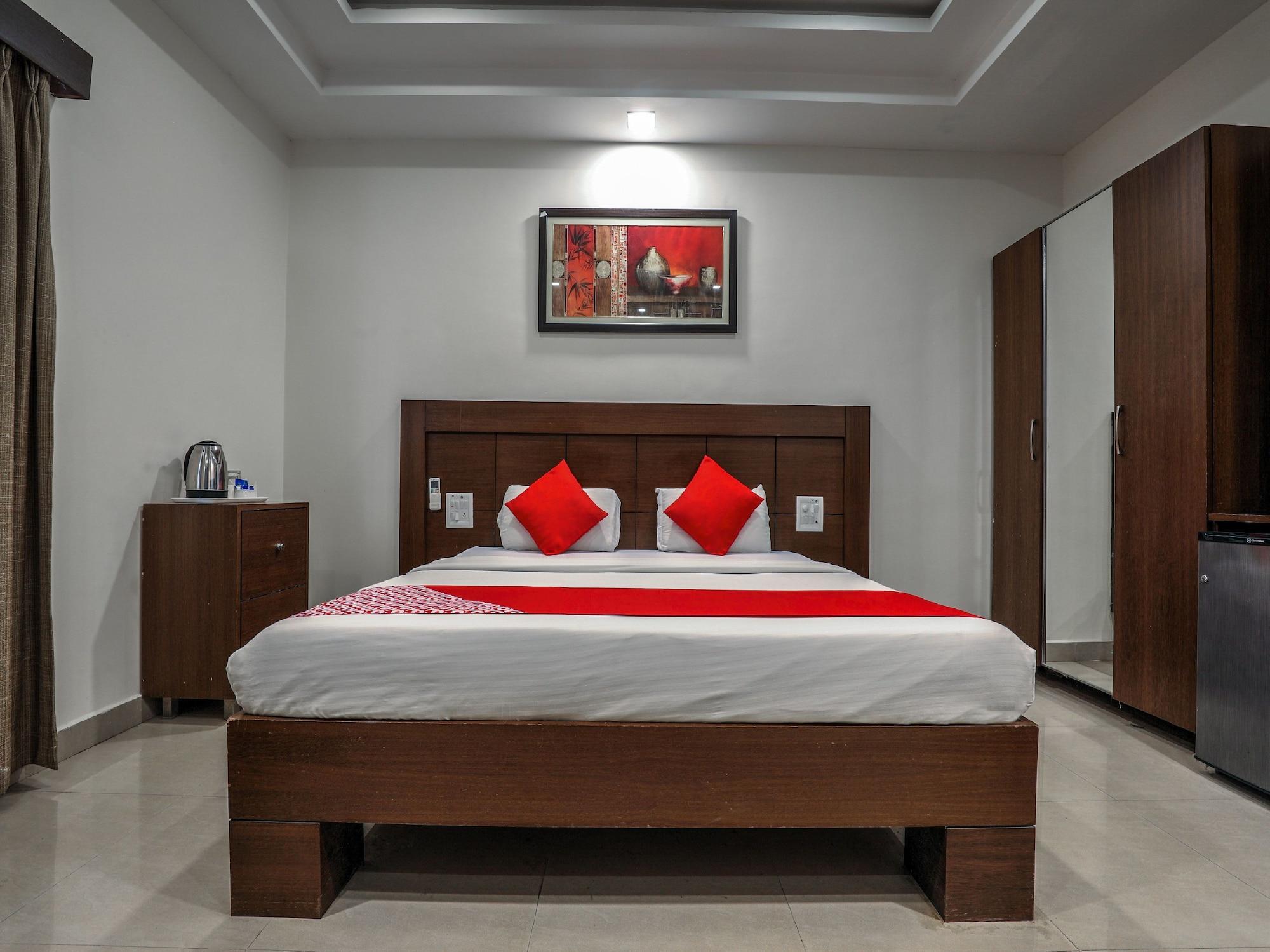 Treebo Trend Jp Plaza Nampally 3*