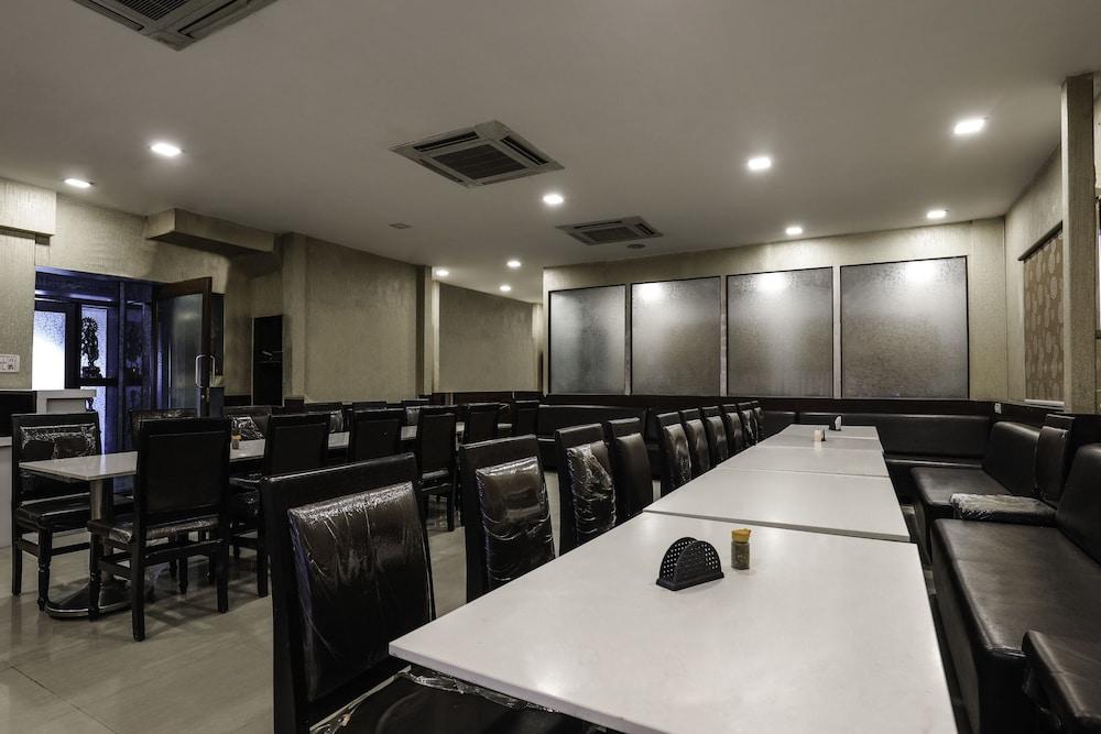 Hotel Treebo Trend Jp Plaza Nampally