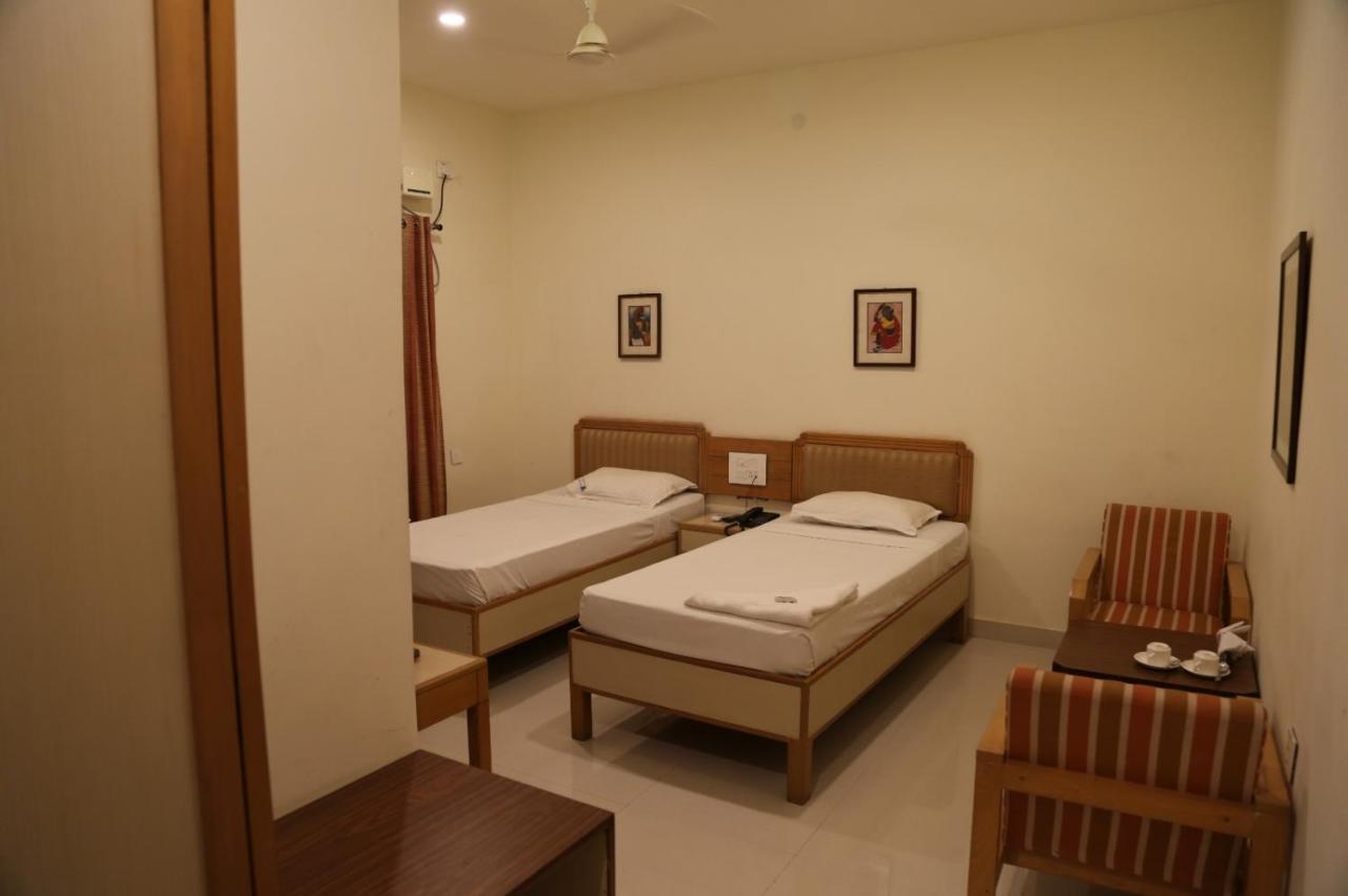 Hotel Taramati Baradari Hyderabad