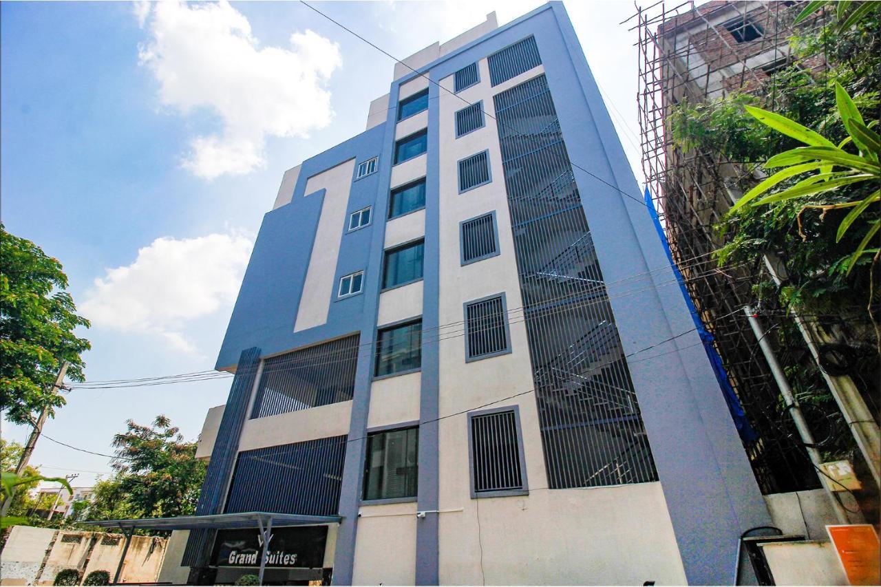 Fabhotel W Grand Suites - Nr Lanco Hills, Manikonda