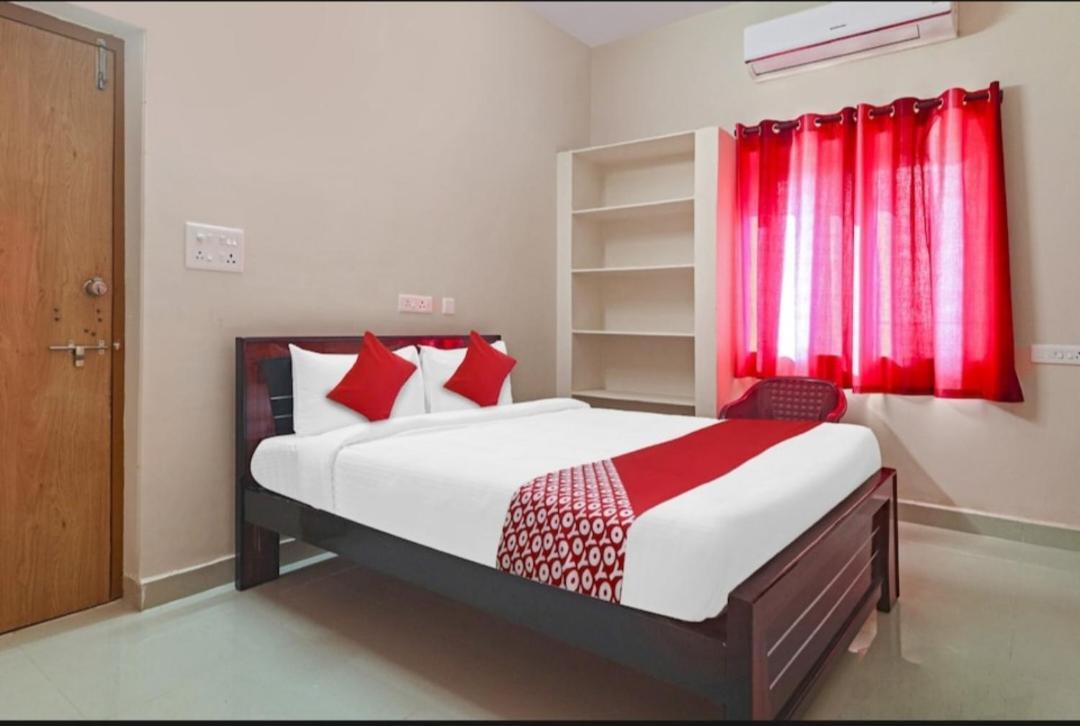 Walk Gachibowli Hotel