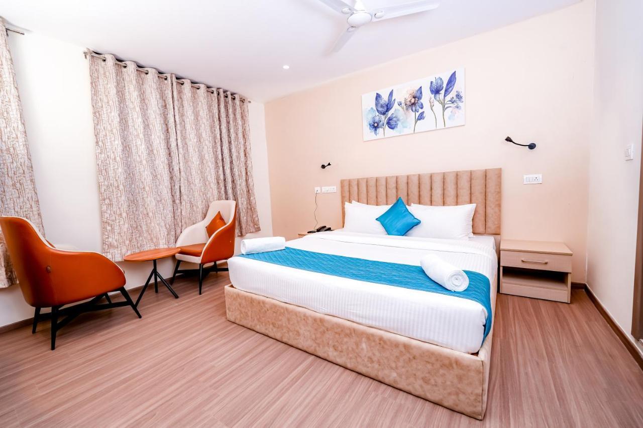 Hotel Casa & Suites, Gachibowli, 4*