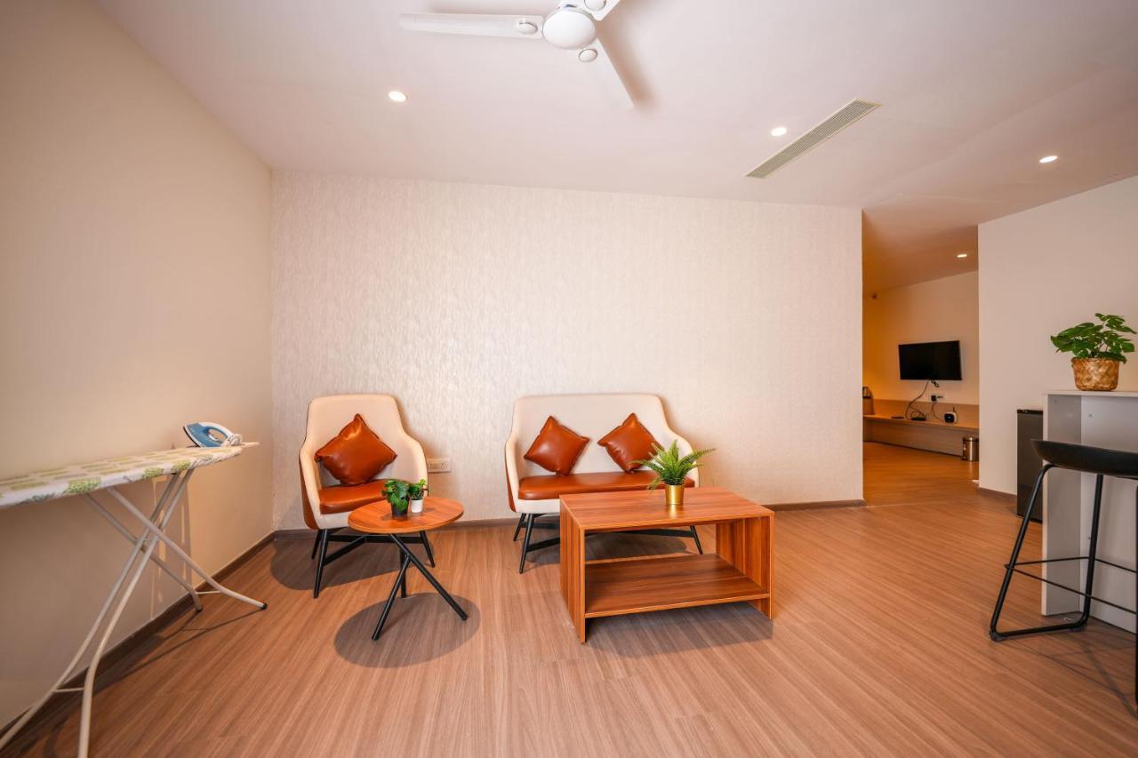 Casa & Suites, Gachibowli, 4*