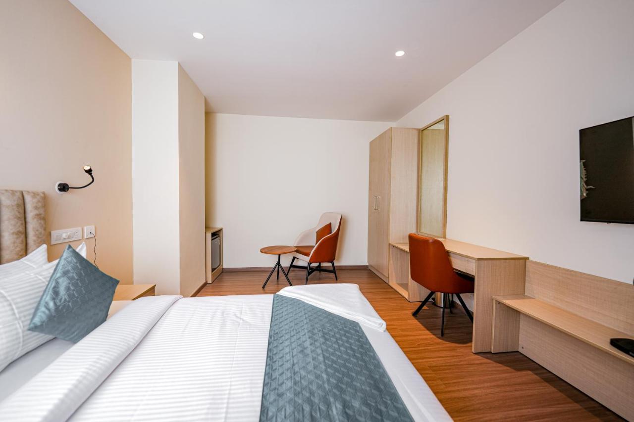 Casa & Suites, Gachibowli, Hotel 4*