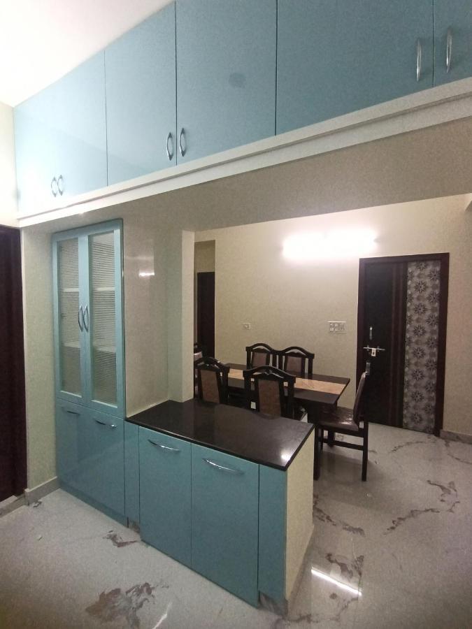 Servostay Kphb Phase 15 New Stunning 3 Bhk - 1st Floor Apartamento *