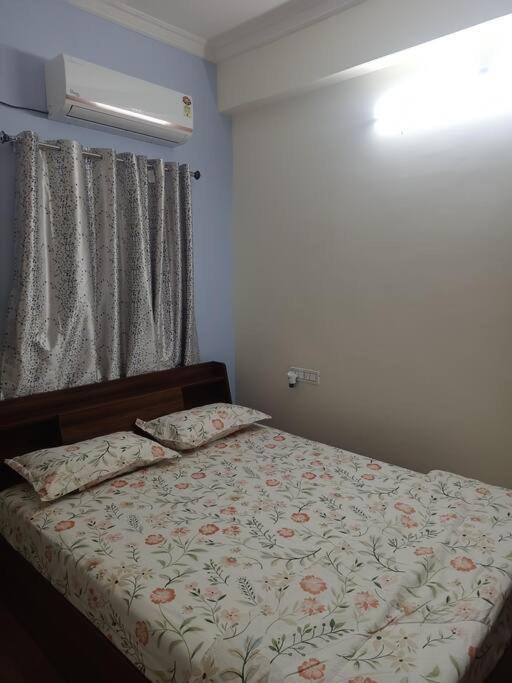 Servostay Kphb Phase 15 New Stunning 3 Bhk - 4th Floor Apartment Hyderabad