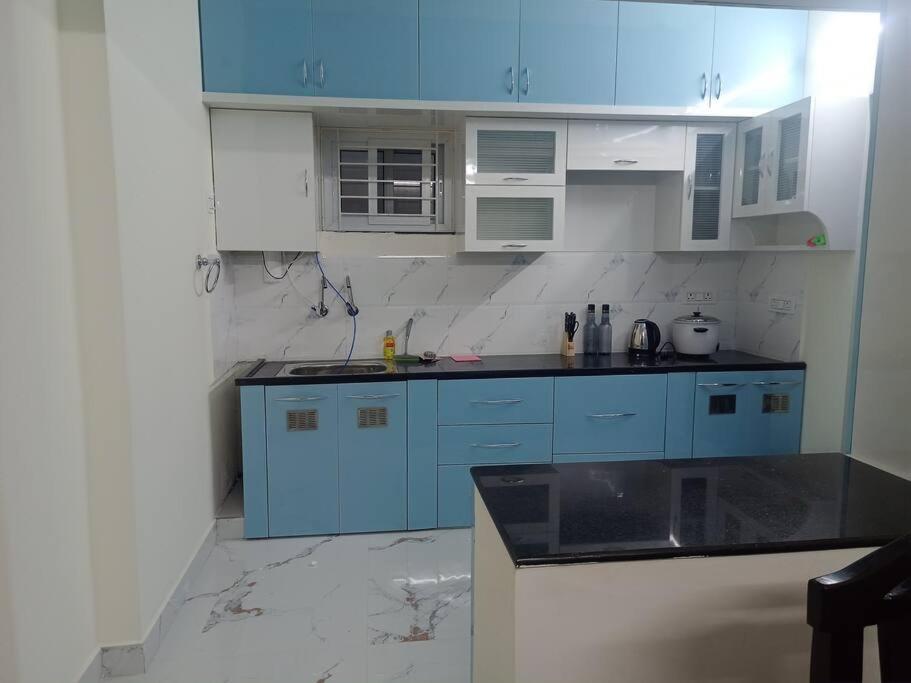 Servostay Kphb Phase 15 New Stunning 3 Bhk - 4th Floor Hyderabad