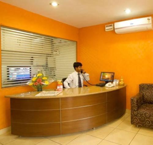 Hotel Sk First Transit Shamshabad 2*