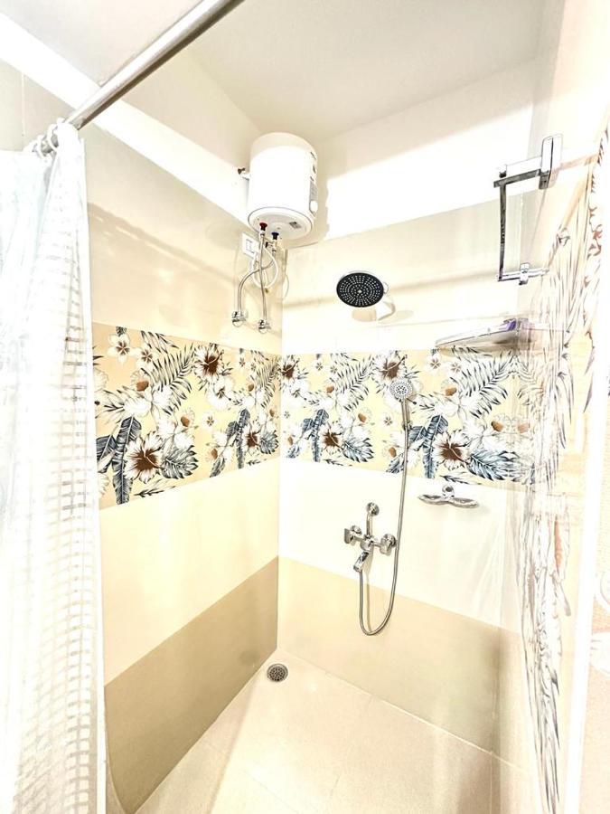 Apartment Servostay Kphb Phase 15 New Stunning 3 Bhk - 4th Floor