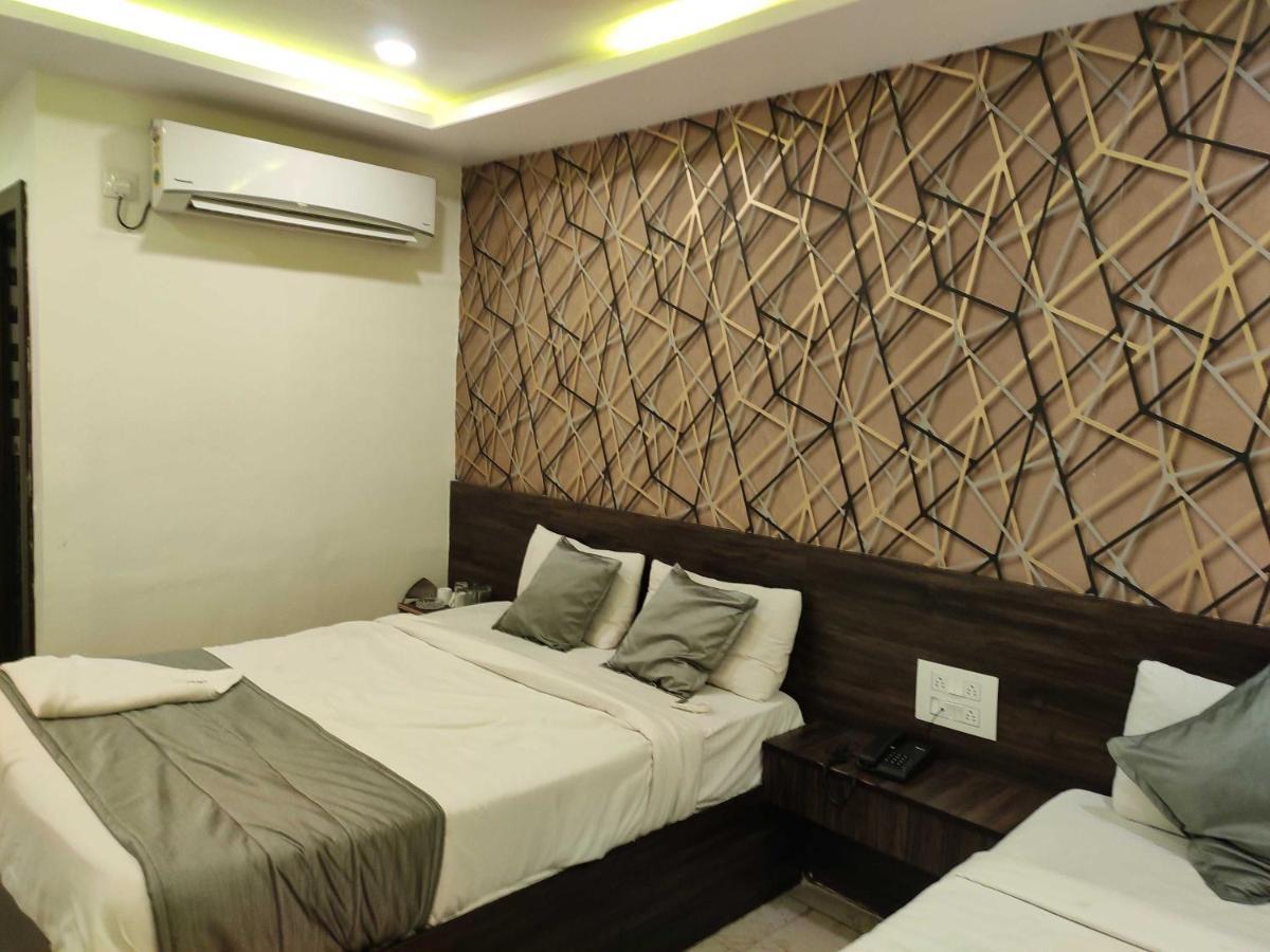 Hotel O R Square Hyderabad