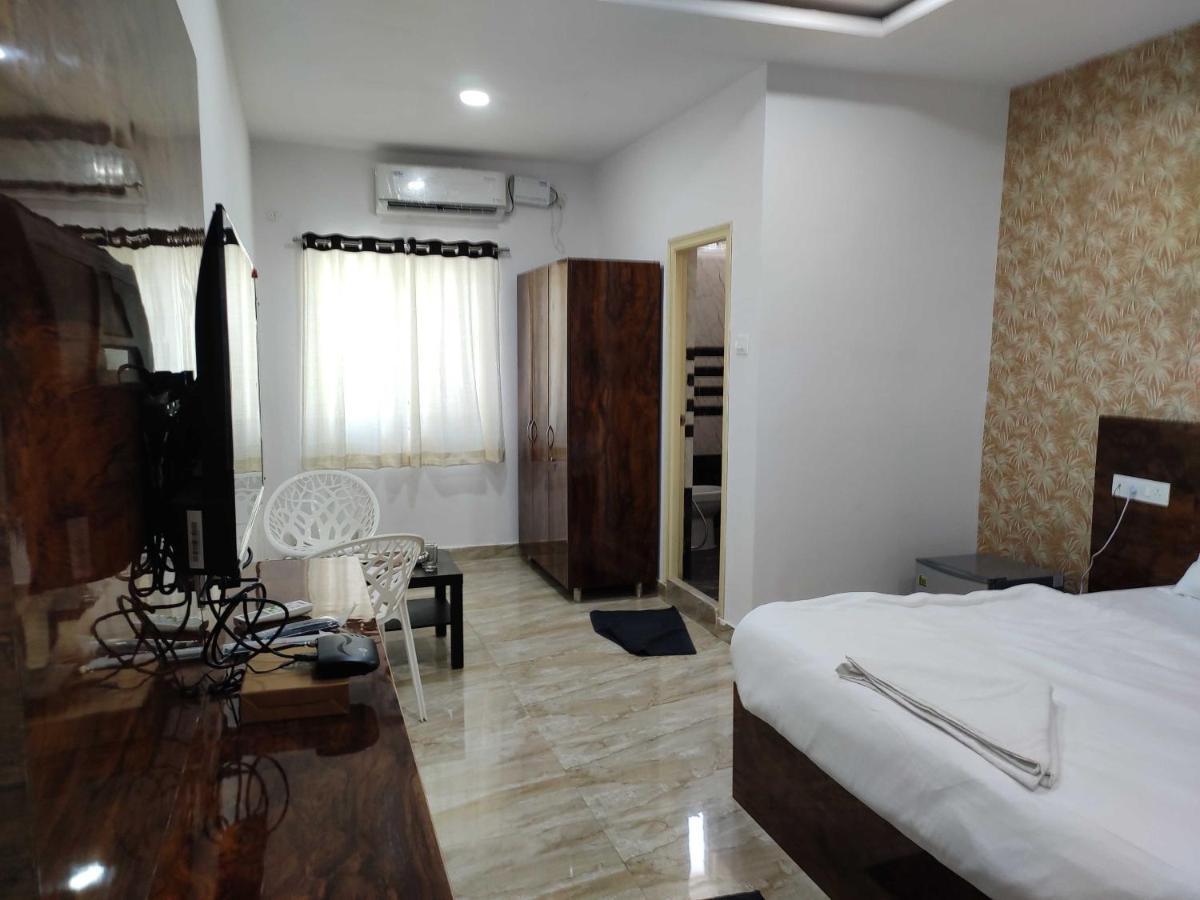 O R Square 3* Hyderabad