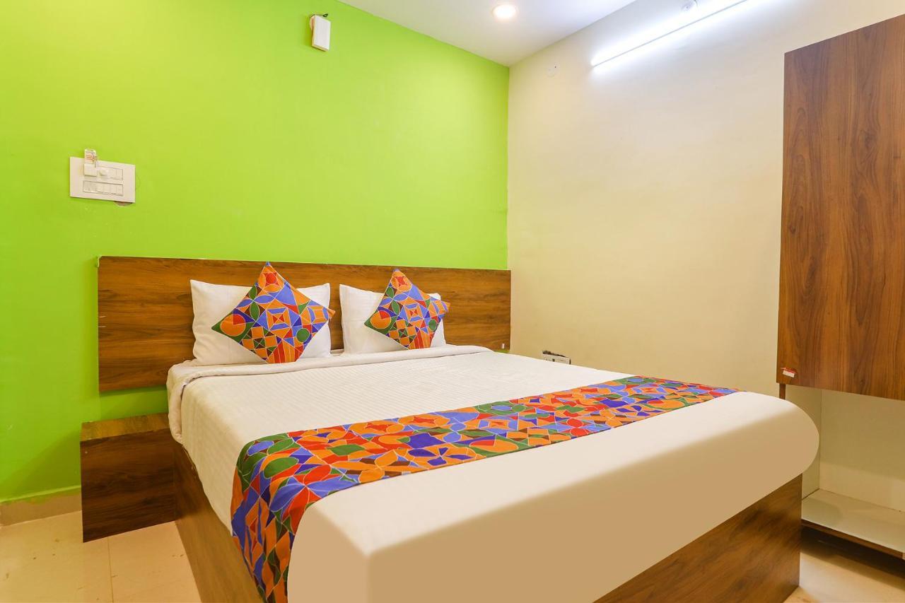 Fabexpress Simra Relax Hotel