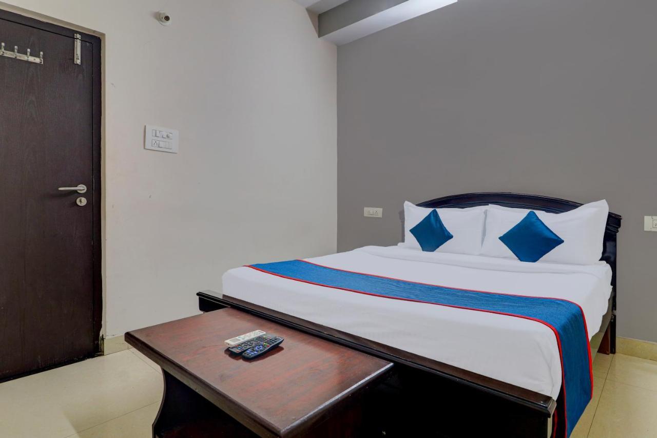 Hotel Atlas At Dlf Gachibowli 3*