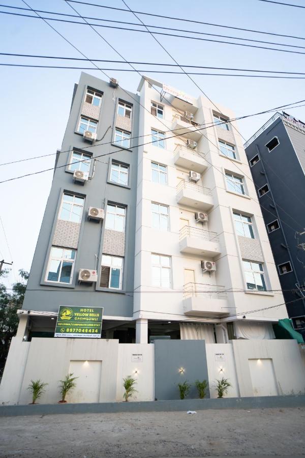 Hotel Yellow Bells Gachibowli 3*