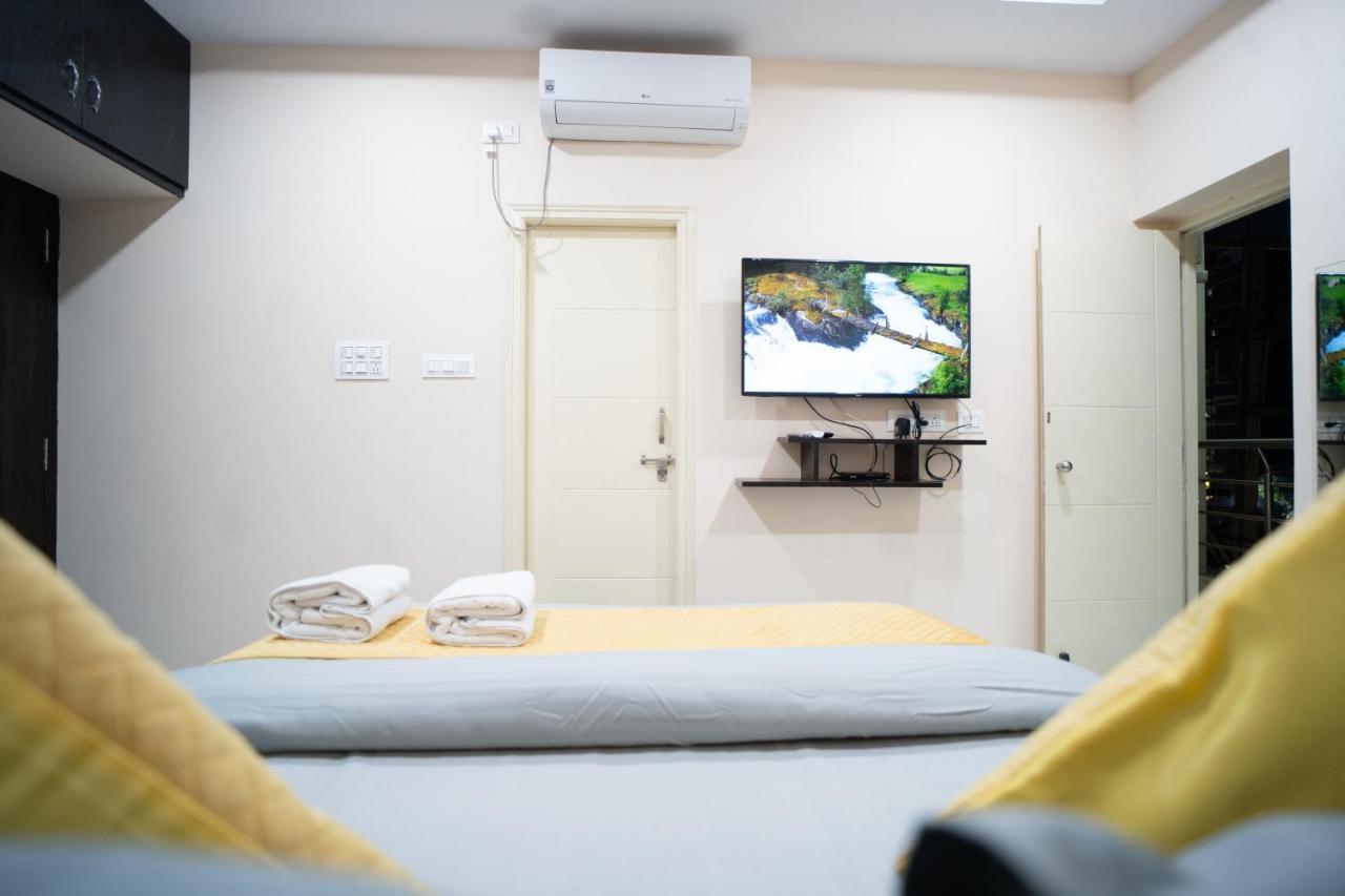 Hotel Yellow Bells Gachibowli Hyderabad