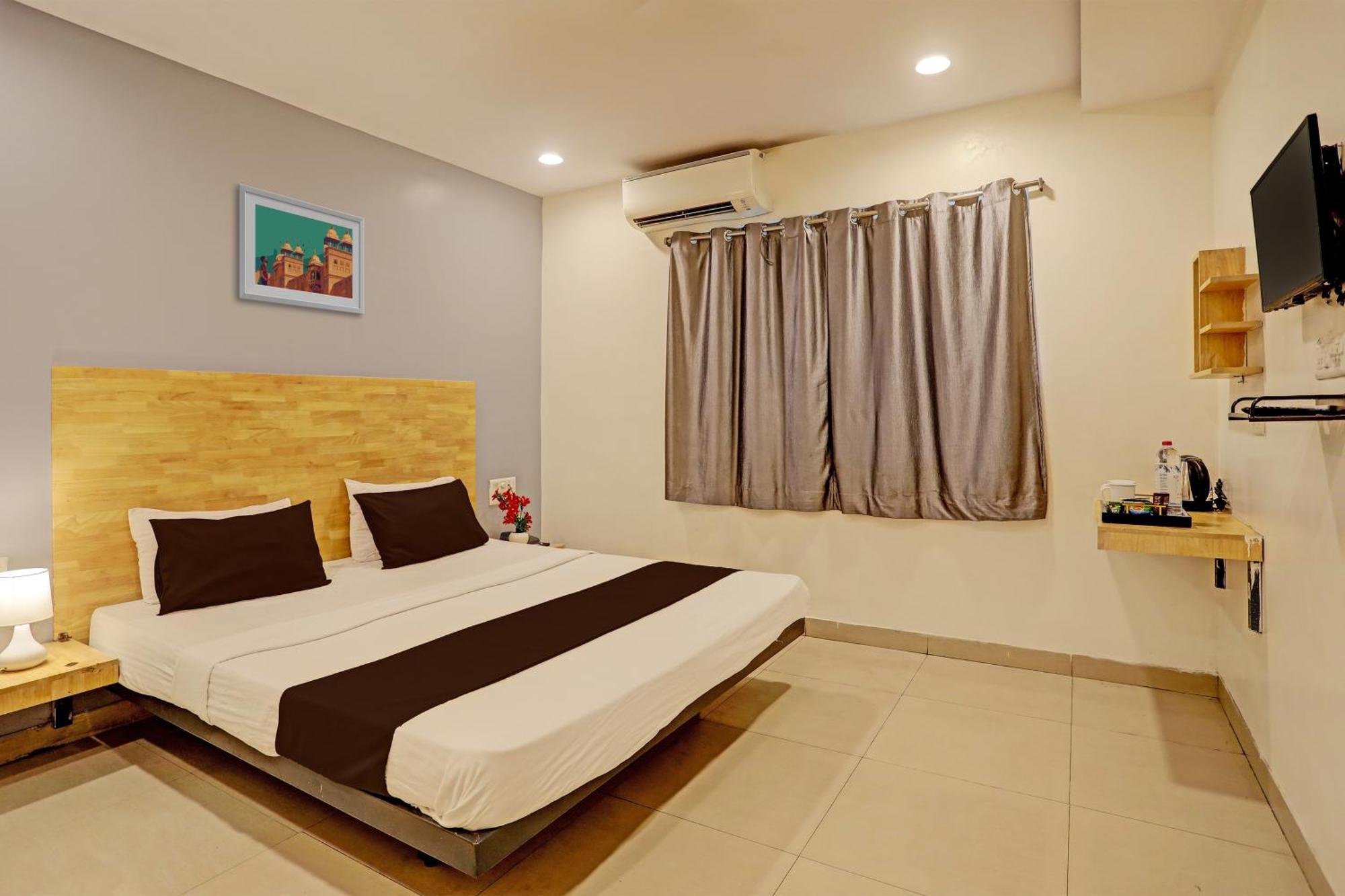 Hotel O Ramoji Beside Omni Hospital Kothapet