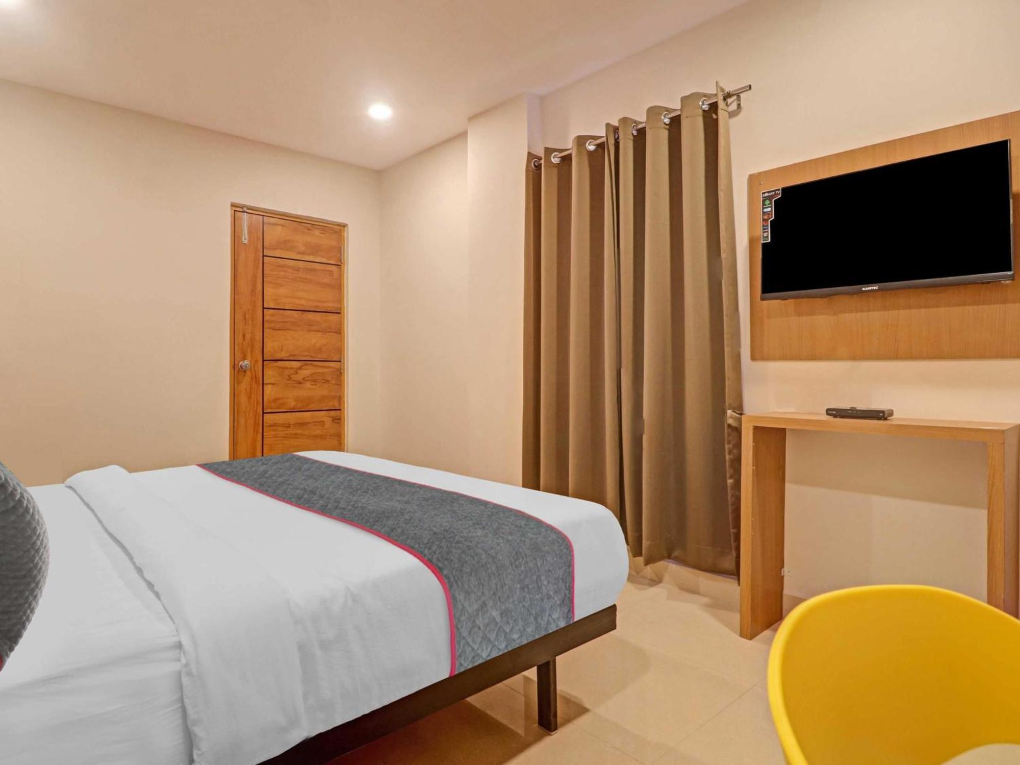 Hotel Super Townhouse White Ridge Kphb Opp Jntu Hyderabad