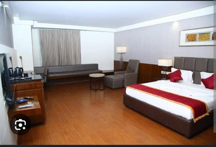 The Svm Hotel: Lavish Buffet Breakfast Included 3*