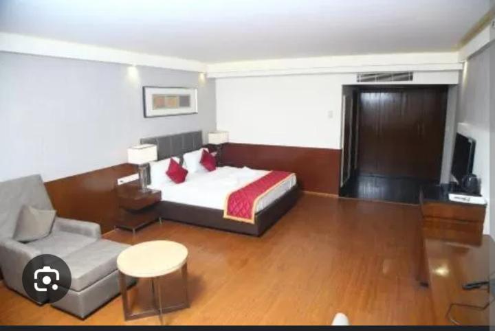 The Svm Hotel: Lavish Buffet Breakfast Included Hotel Hyderabad