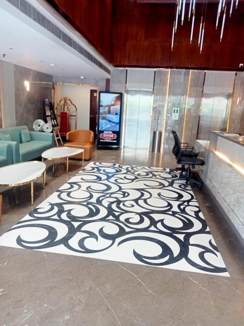 Svm Pride Banjara-hot Live Counter-road View Stay- Free Lavish Buffet Breakfast-18 Percent Off In Restaurant Food Order 3*