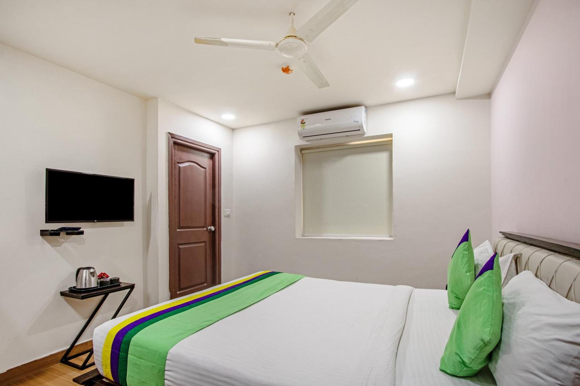 Hotel Treebo Purple Square