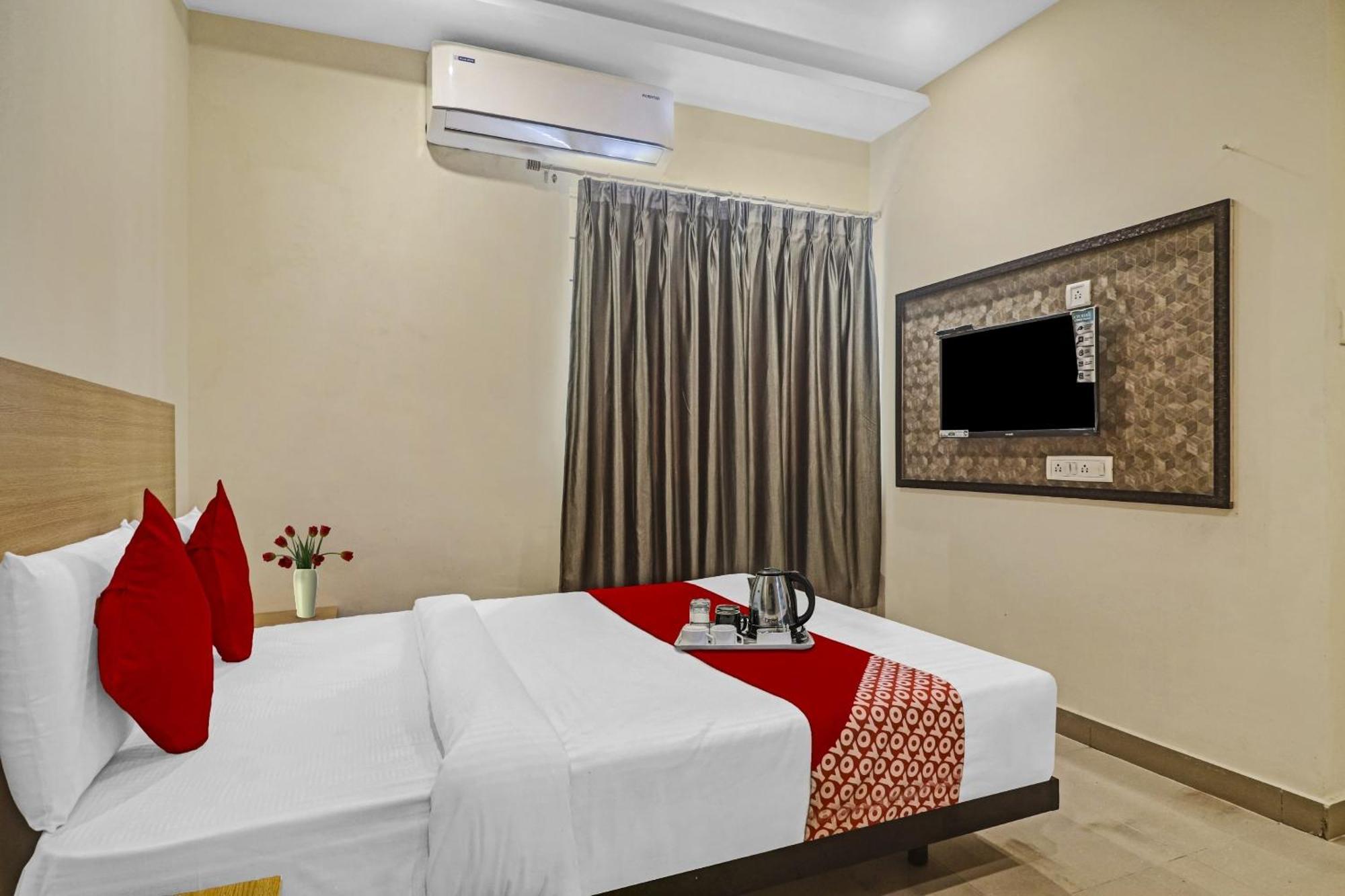 Super O Hills Luxury 4* Hyderabad