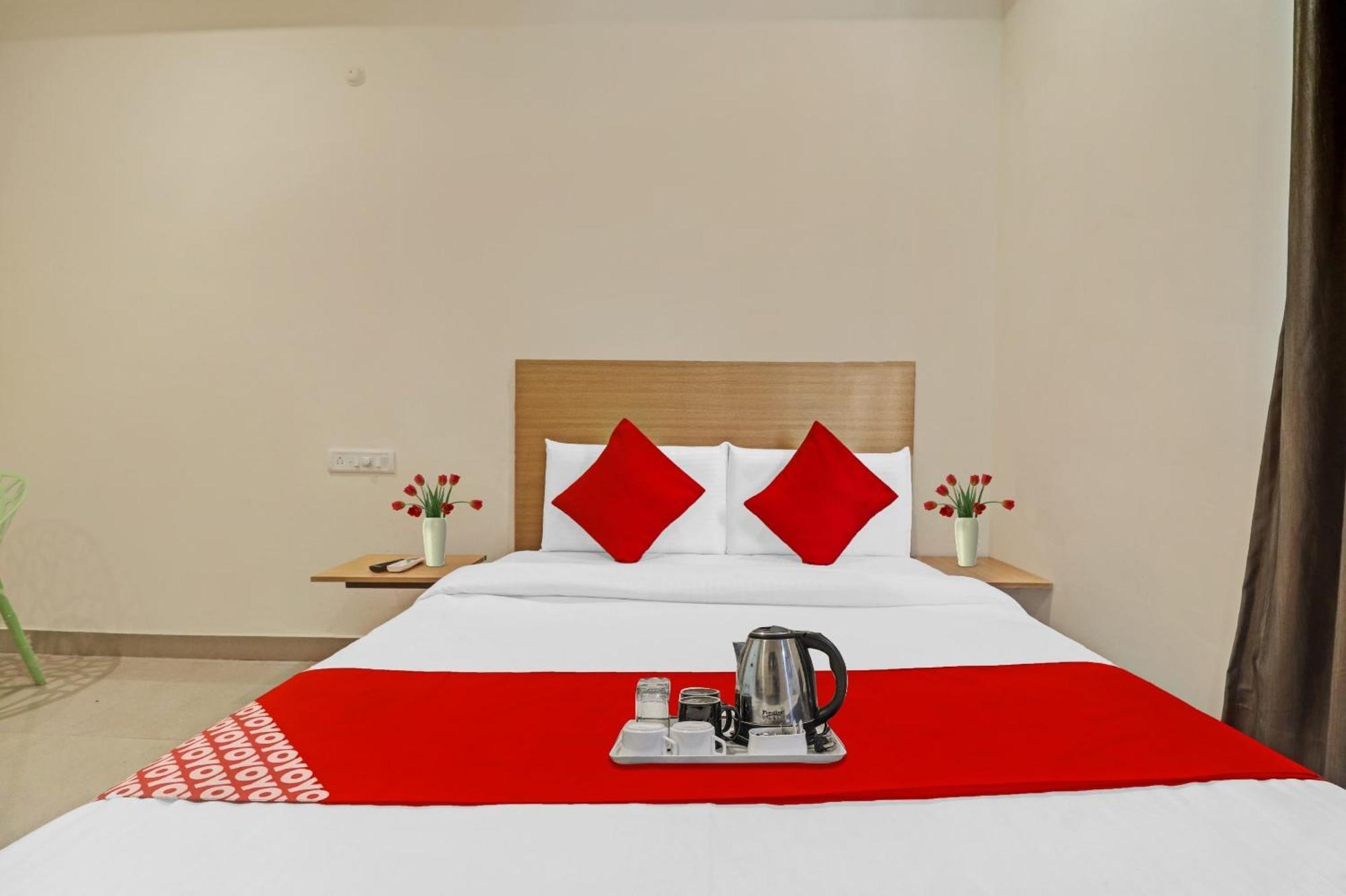 Super O Hills Luxury Hotel
