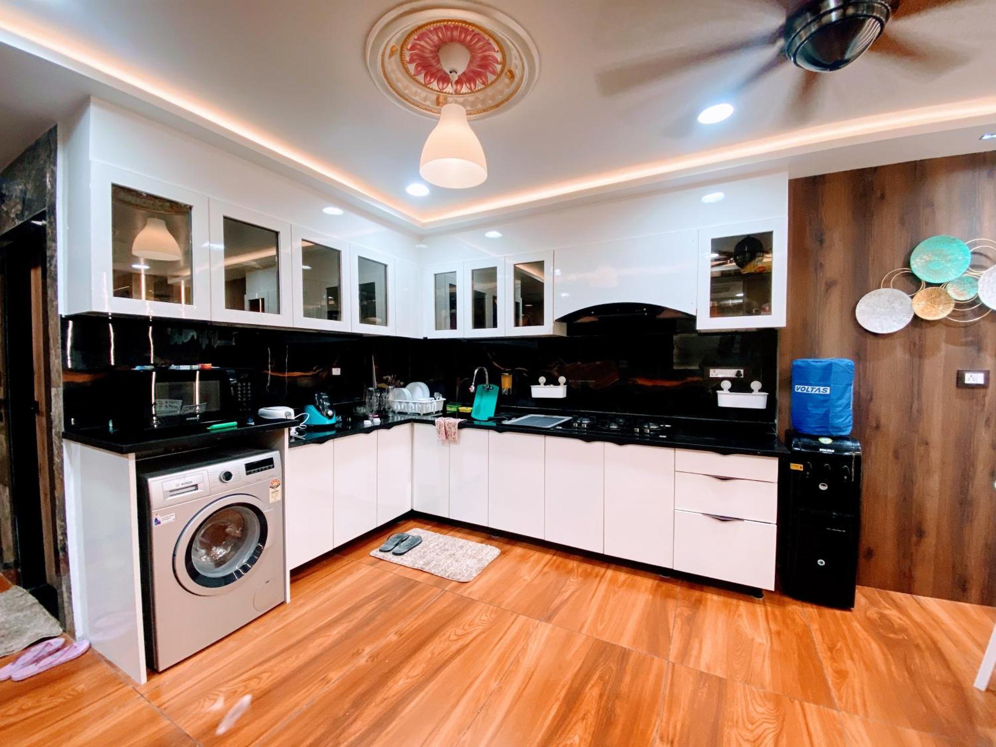 Bms - 2 Bhk Lux Ac Only For Family's Hyderabad